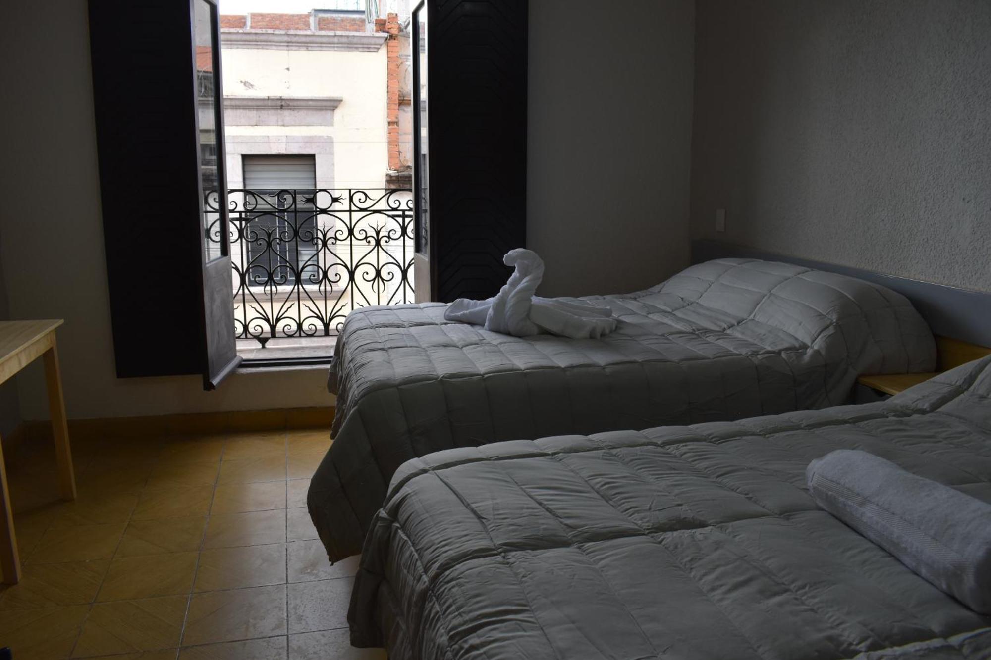 El Suburbio - Serapio Rendon Морелия Экстерьер фото